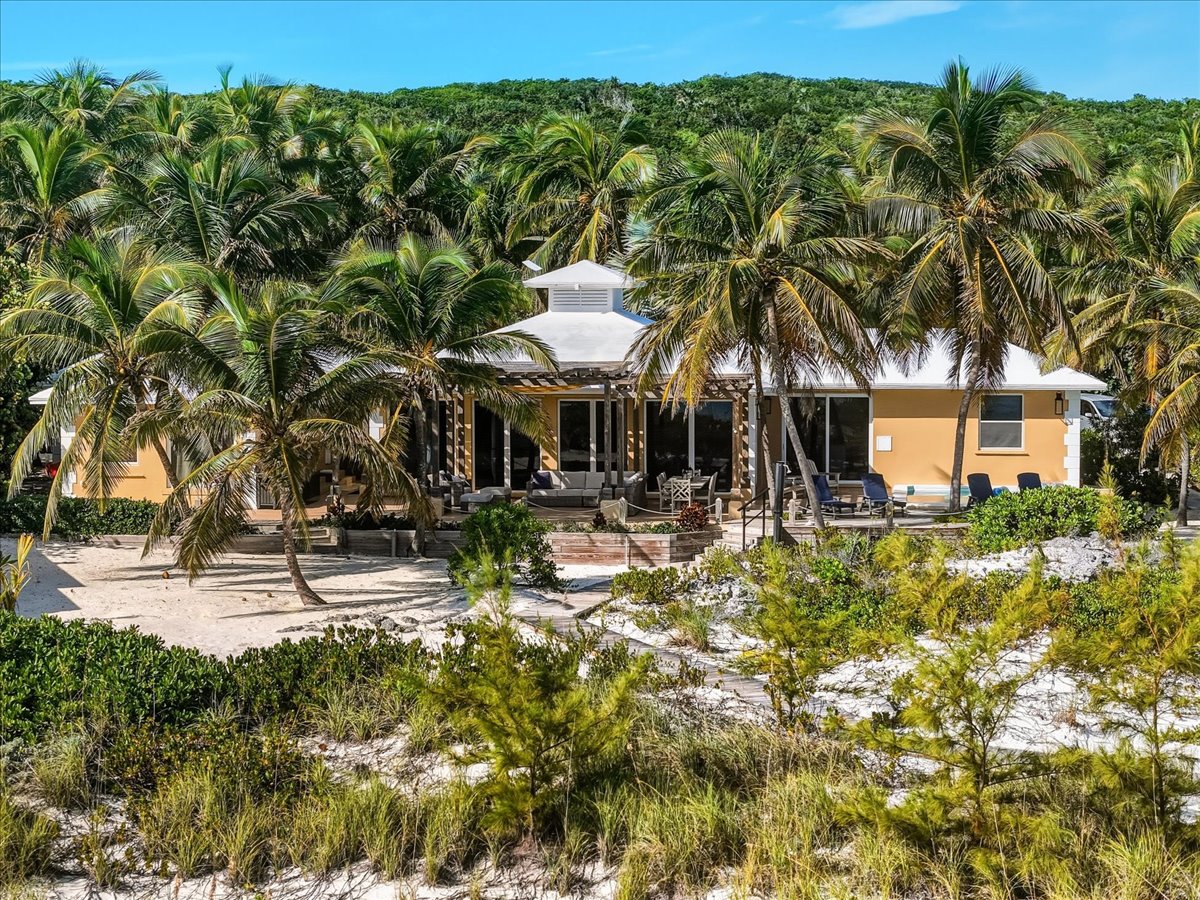 Latitude Adjustment, Jimmy Hill Beach, Exuma, Exuma and Exuma Cays